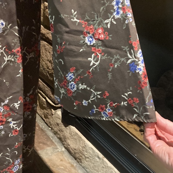 Spring dress - Picture 2 of 5